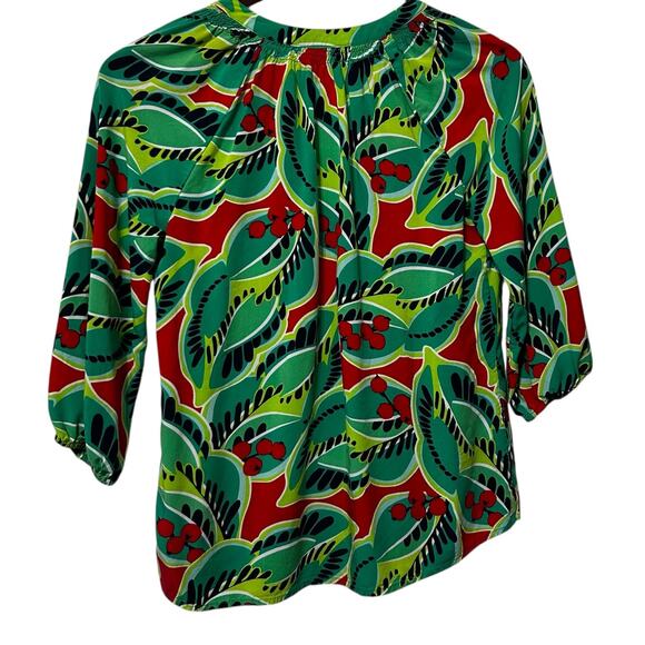 Crown & Ivy Womens Rayon Blouse XS Green Whimsical Abstract Top Bright Retro Pop - Picture 2 of 7